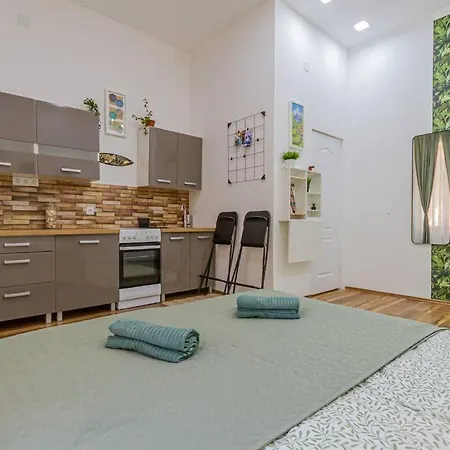 Balinese Style Downtown Apartment